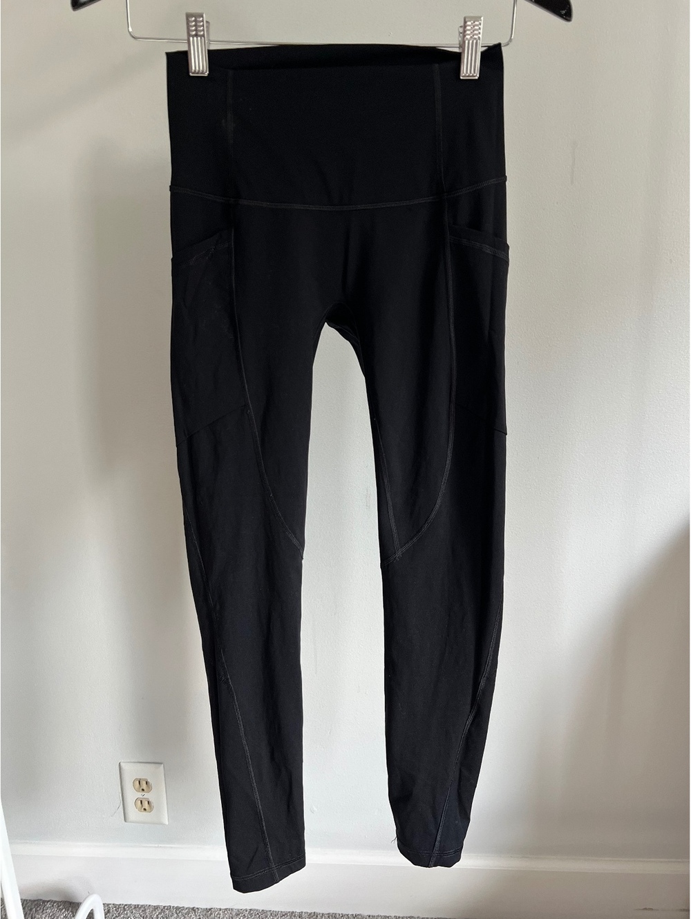 Everlane Perform Leggings Size S Black High Rise Side Pocket Compression 7/8